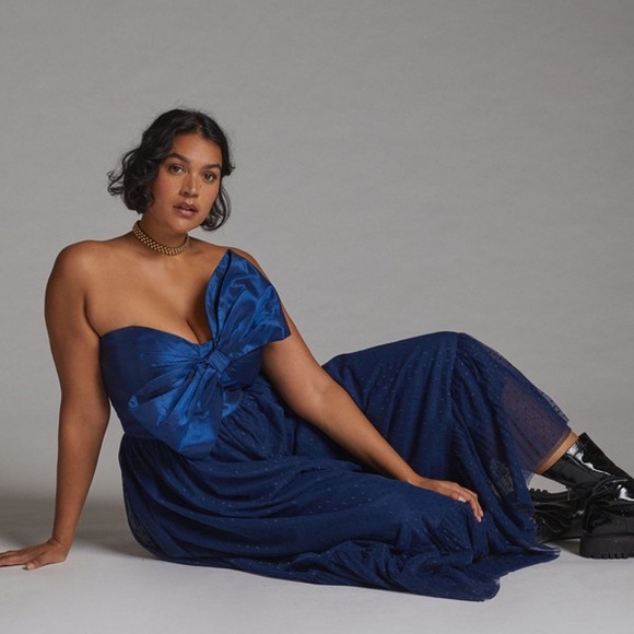 HUTCH Colourblocked Bow-Tie Midi Dress - Picture 2 of 10